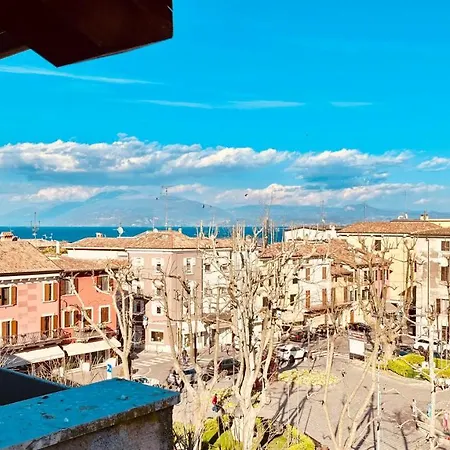 Persefone - Vista E Castello Desenzano del Garda
