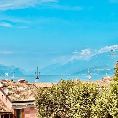 Persefone - Vista E Castello Daire Desenzano del Garda