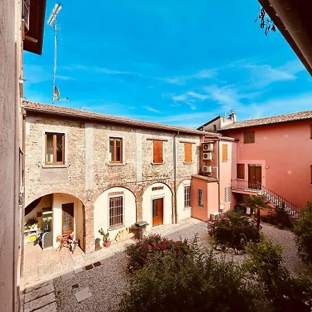 Persefone - Vista E Castello Desenzano del Garda